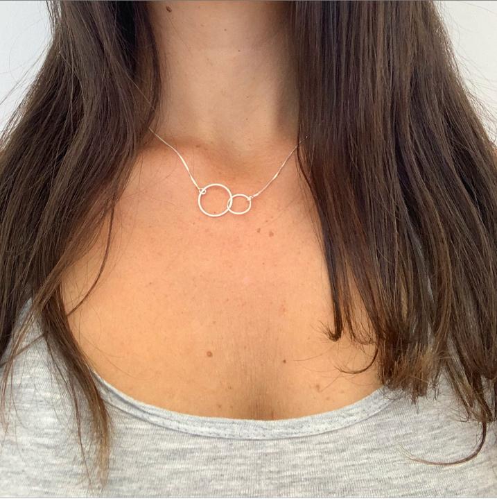 Collar Hermanas - Mojo Art Shop