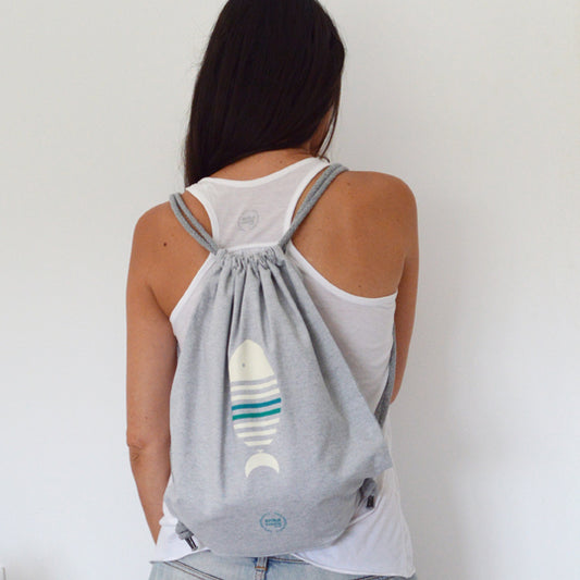 Mochila Gris Pez - Mojo Art Shop