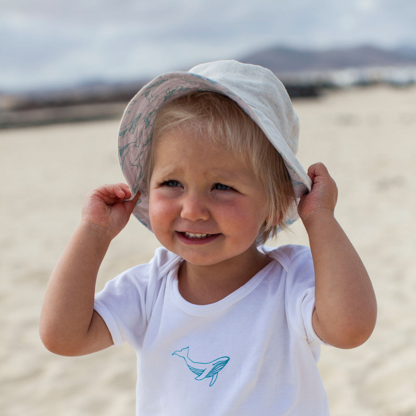 Gorrito Ballena - Mojo Art Shop